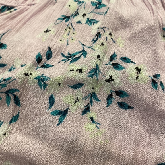 Torrid Floral Gauze Smocked Top NWT 1 - Picture 5 of 6